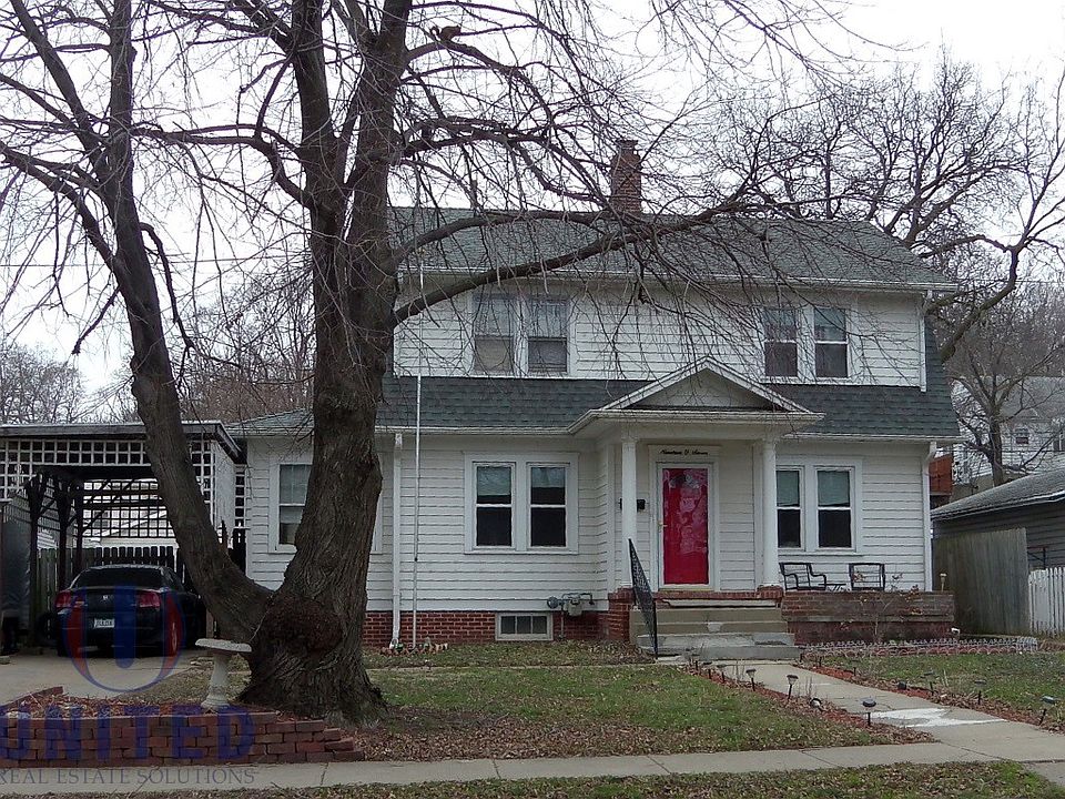 1st image of 1907 Allan St