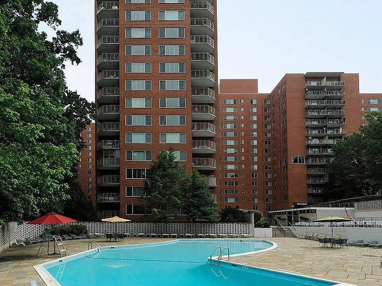 4000 Massachusetts Avenue — Photo 13