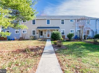 8 Laurel Hill Rd, Greenbelt, MD 20770