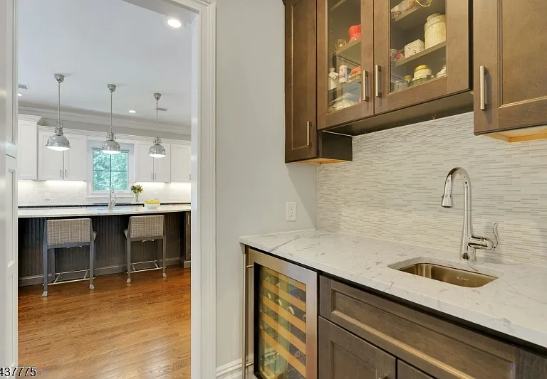 16 Exeter Rd — Photo 18