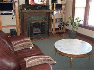 2nd image of 2716 Sacramento St