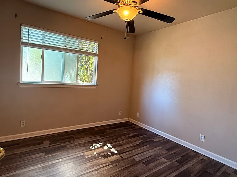 380 E 9th Ave #1 — Photo 9