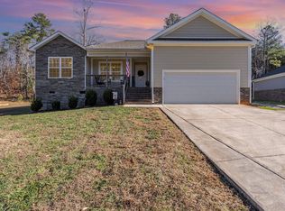 520 Edens Rd, Pickens, SC 29671