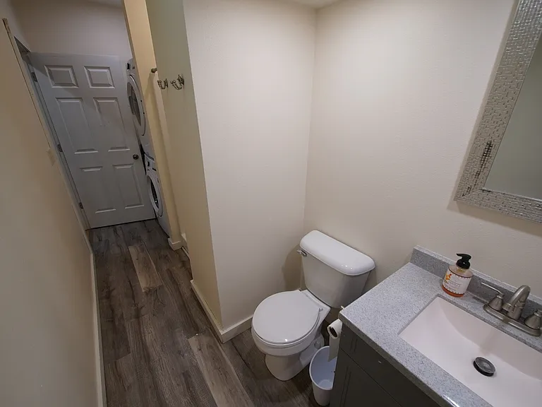 615 S Dewey St — Photo 10