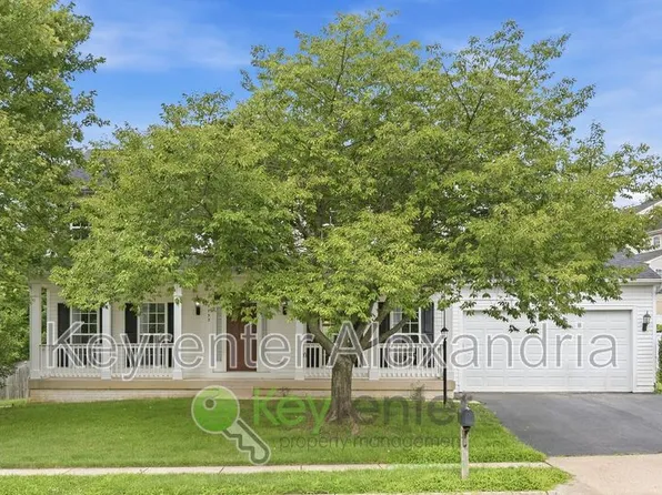 17753 Avenel Ln, Dumfries, VA 22026