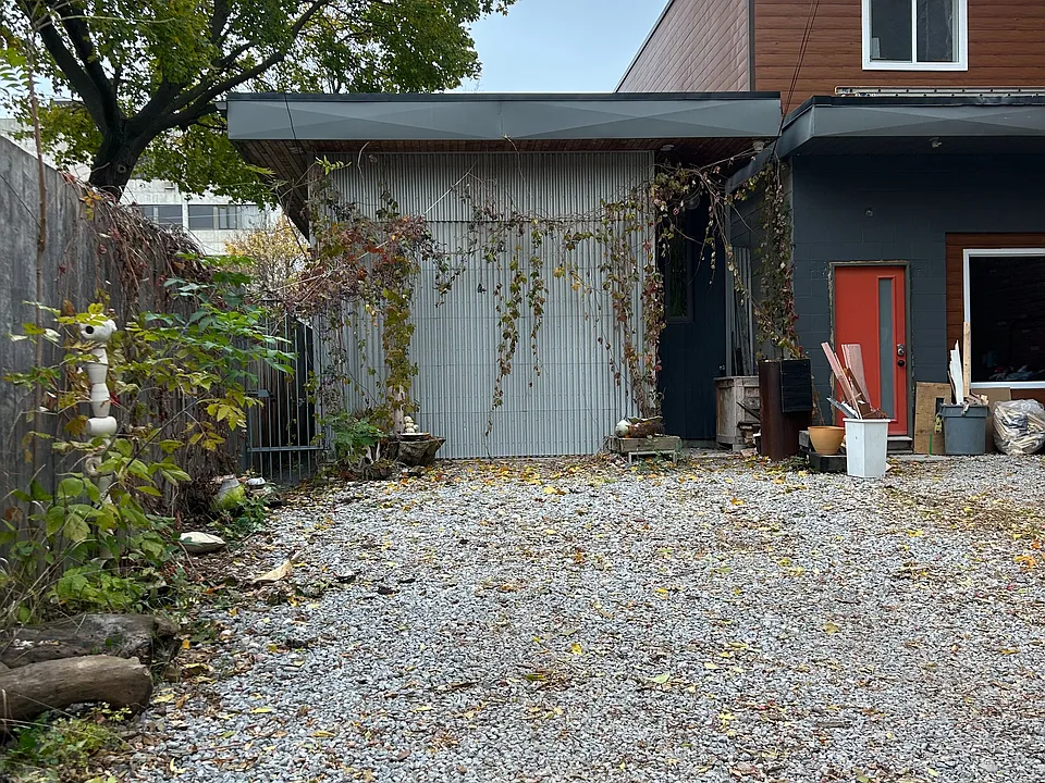 303 Coxwell Ave