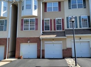 102 Conover Ter, Lebanon, NJ 08833