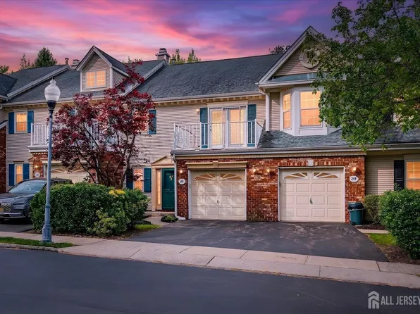 216 Amethyst Way, Somerset, NJ 08823