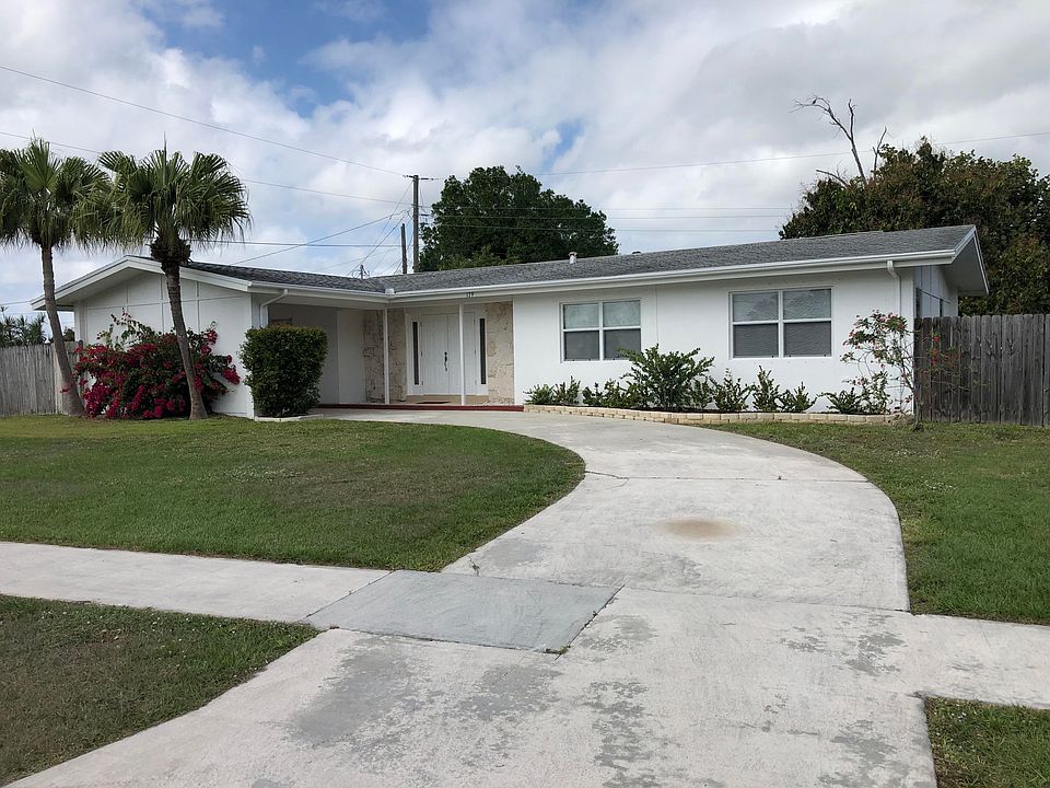 1st image of 179 SE Placita Ct