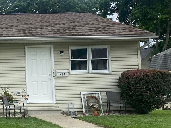 415-417-419 Herrick St #415