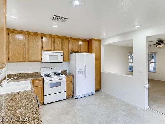 5th image of 7227 Mineral Park Ave