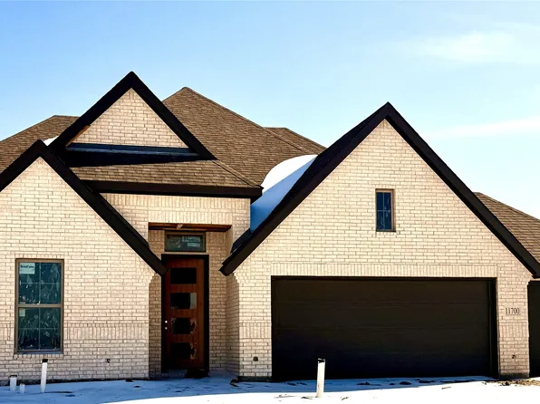 11700 Blackfoot Ct, Godley, TX 76044