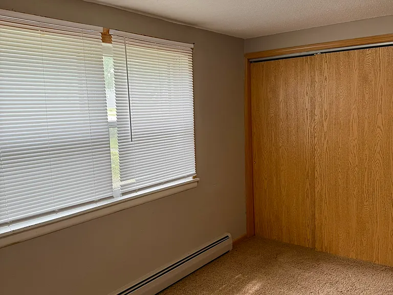 331 S Lucas St #3 — Photo 6