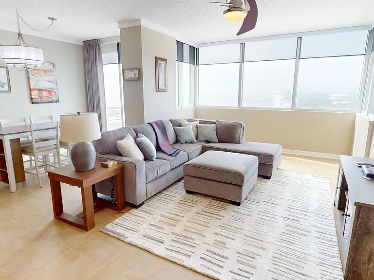 2060 Beach Blvd #1603 — Photo 2