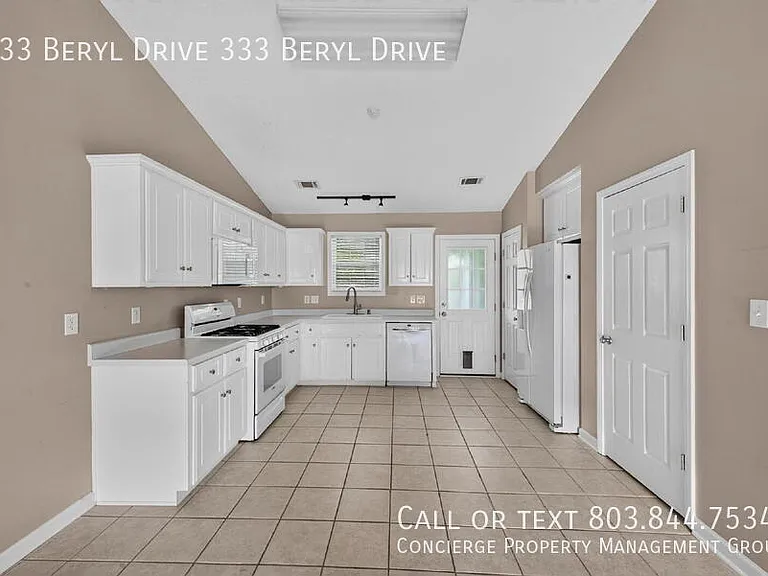 333 Beryl Dr — Photo 4