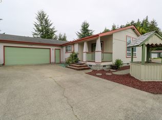 2105 Lynne Dr, North Bend, OR 97459