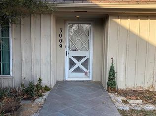 3009 Rock Ridge Pl, Oklahoma City, OK 73120