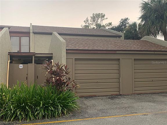 3rd image of 2500 NW 21st St #2