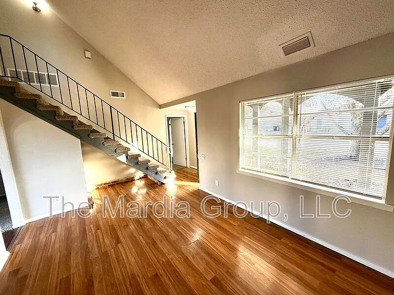 8740 Santa Rosa Dr — Photo 5