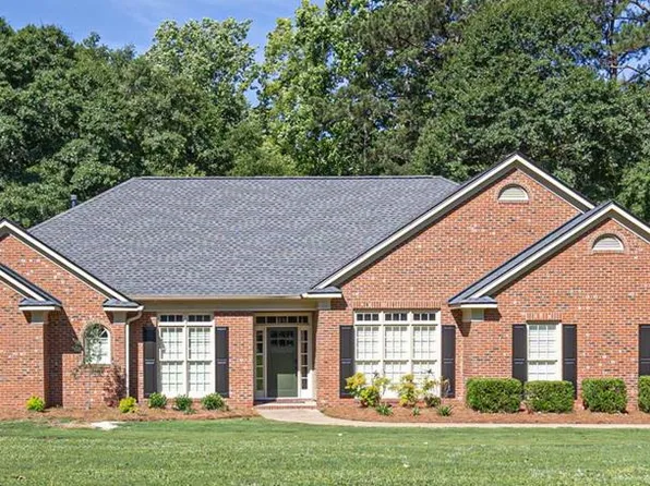 1205 Leaf Brook Dr, Midland, GA 31820