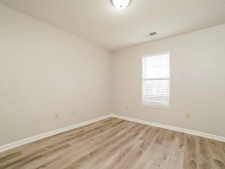 7370 Wendy Way — Photo 13
