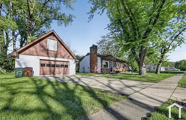 3887 Myron Ave — Photo 5