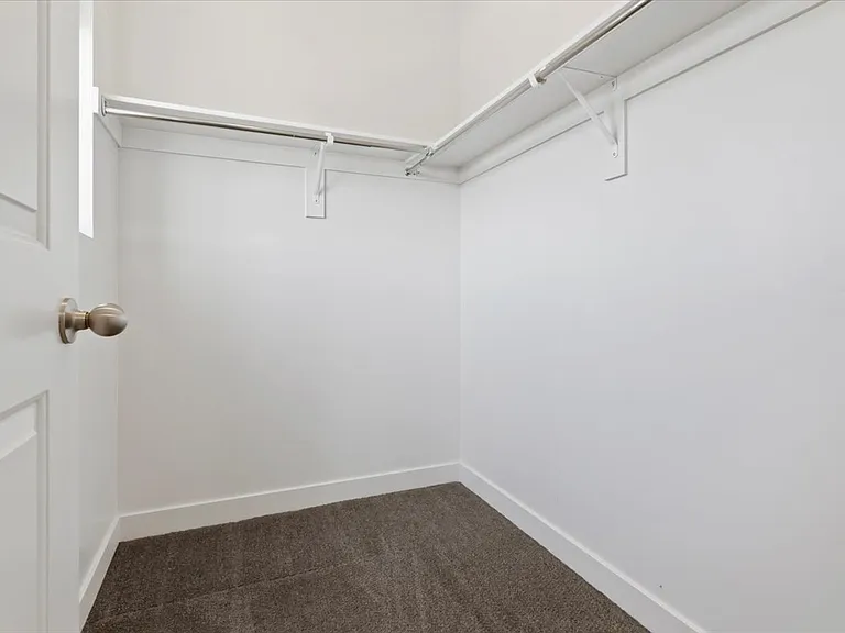 238 W Paramount Ave — Photo 6
