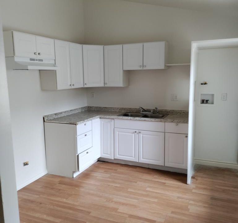 1st image of 1334 Walnut St