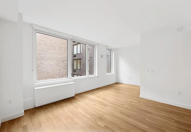 501 E 74th St #9F — Photo 6