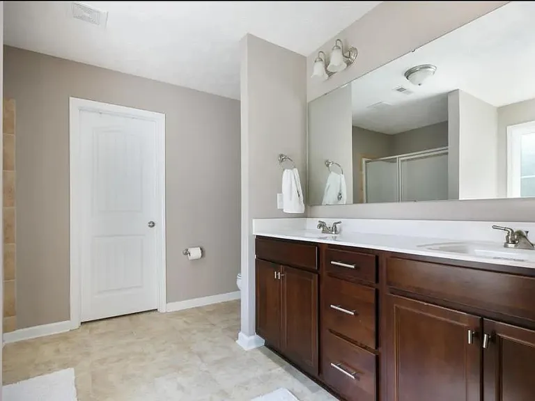 550 Townsend Rd — Photo 21