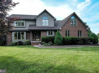 392 Milldale Valley Dr, Front Royal, VA 22630