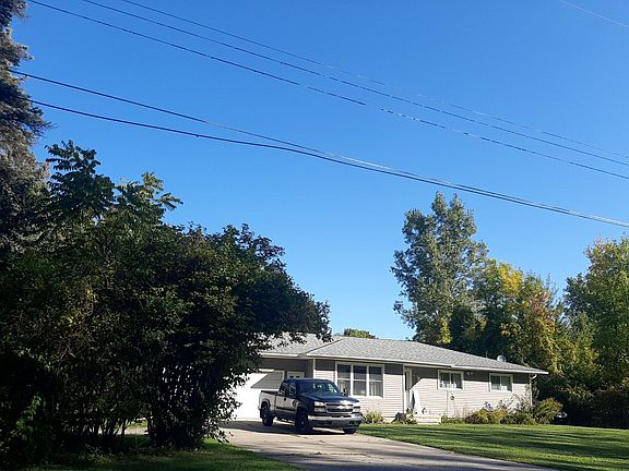 3rd image of 3155 Kuehn Ave