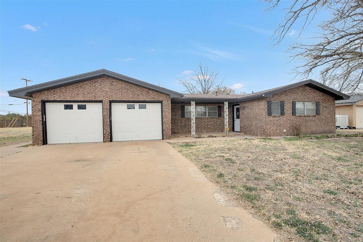 2003 College Ave, Levelland, TX 79336 Zillow