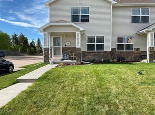5017 Sunny Ridge Ln, Cheyenne, WY 82001