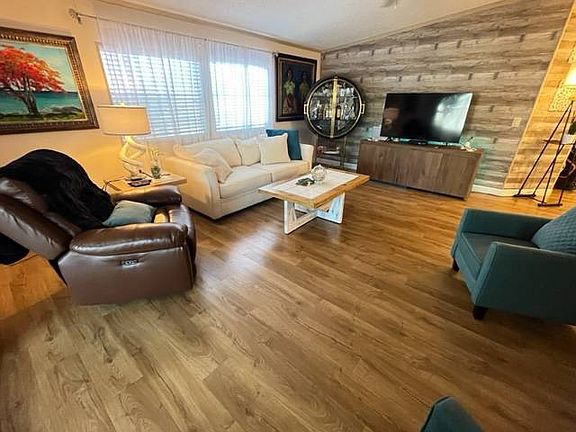 4th image of 510 Barbara Way