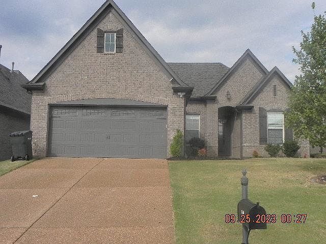 1st image of 250 Dogwood Springs Dr