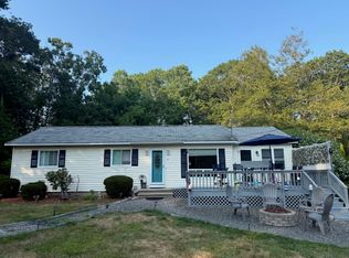 17 Gunnison Rd, York, ME 03909