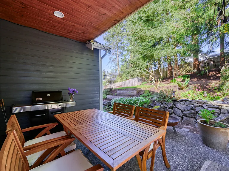 1230 Geneva Hills Rd — Photo 18
