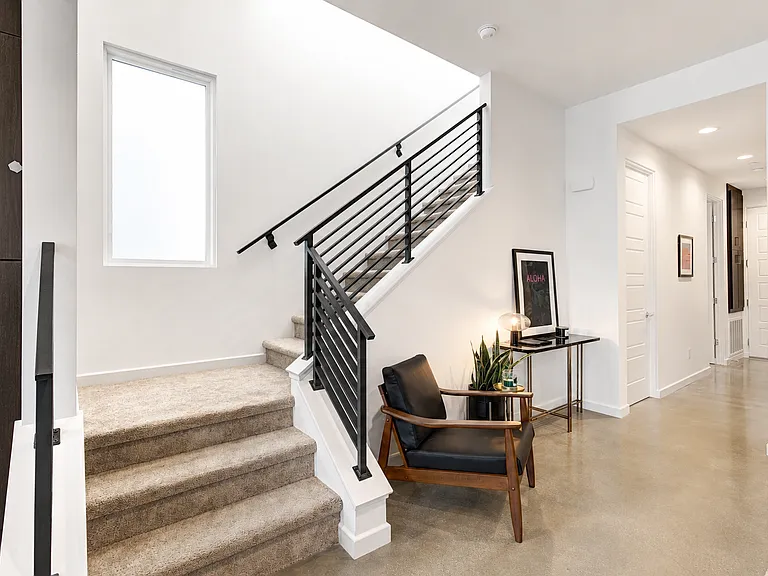 2693 1/2 Paragon Loop — Photo 13