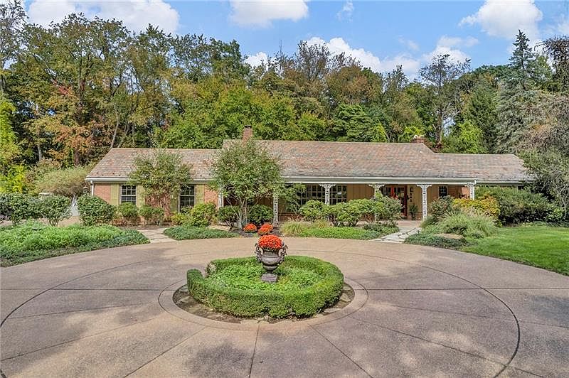 302 Windy Ghoul Dr, Beaver, PA 15009 Zillow