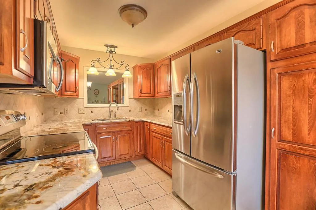 141 Pinnacle Point Dr photo 1