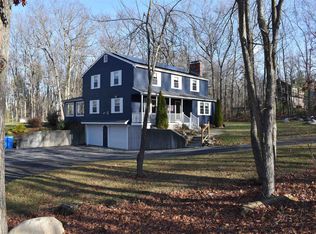 9 Heritage Ln, Atkinson, NH 03038