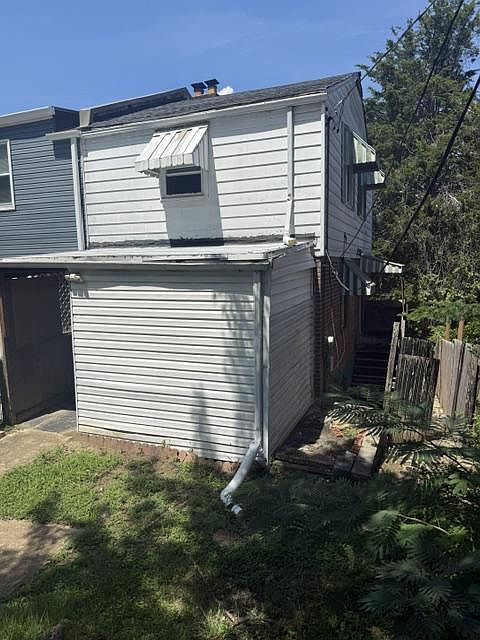 1st image of 5106 Just St NE