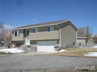 4440 W Mountain View Dr, Riverton, WY 82501