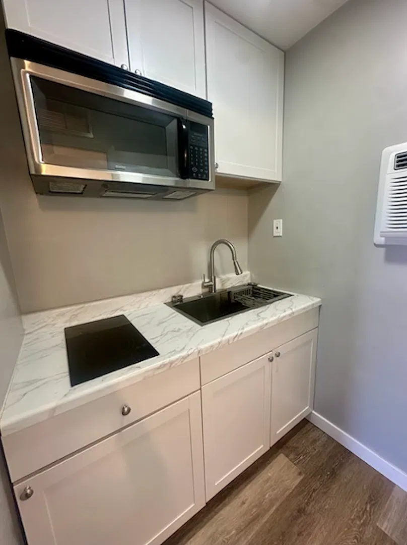 2400 North Ave — Photo 3