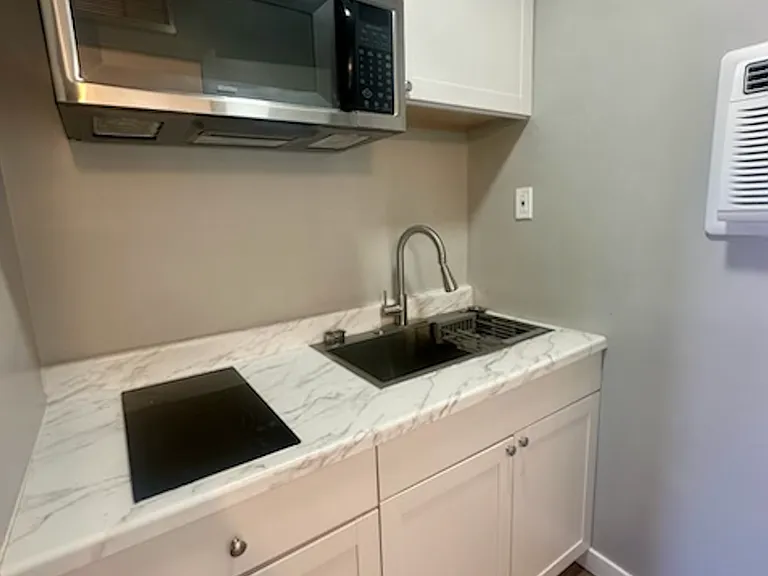 2400 North Ave — Photo 3