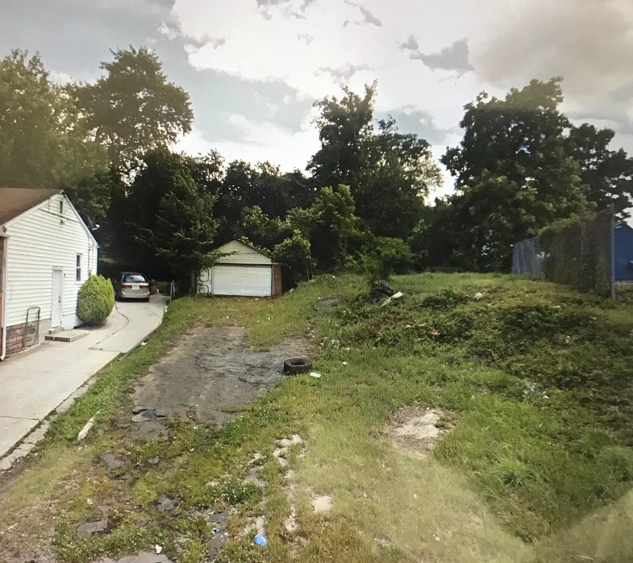 5907 Seat Pleasant Dr photo 1