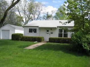 153 Pine Tree Row, Lake Zurich, IL 60047