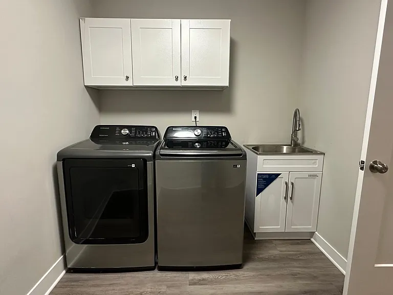 High end, washer and dryer included with cabinets