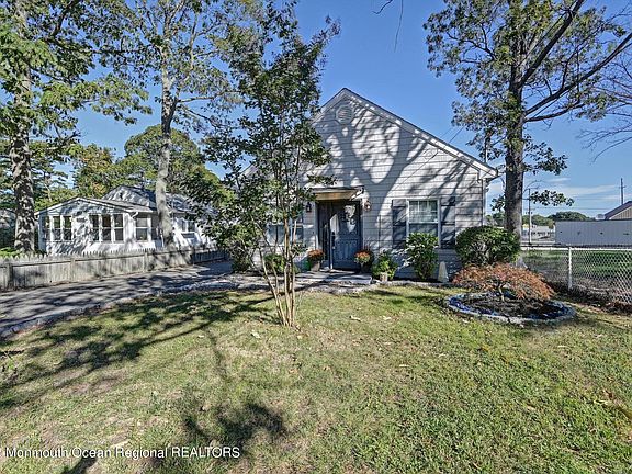 5th image of 315 Buermann Ave